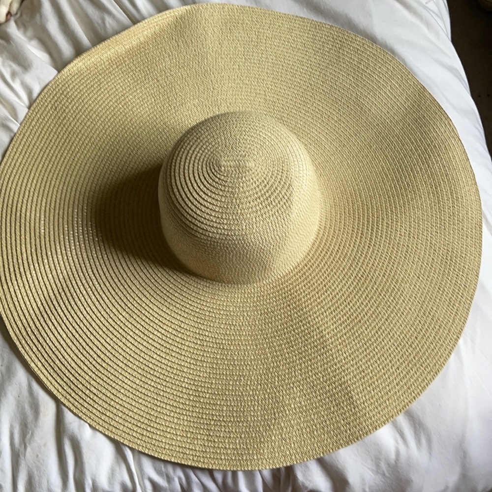 PrettyLittleThing Sun Hat